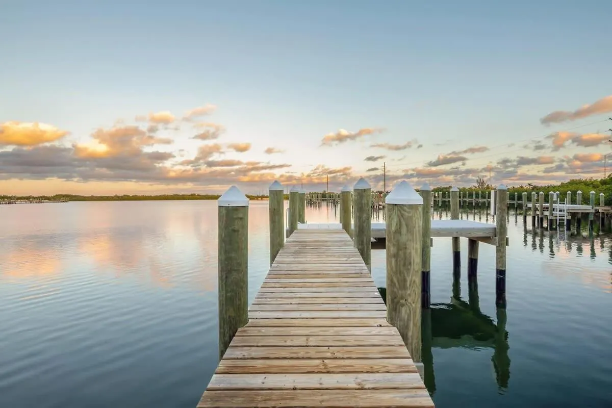 Spindrift House -Huge Pool, Dock Villa Stock Island 0*,  United States