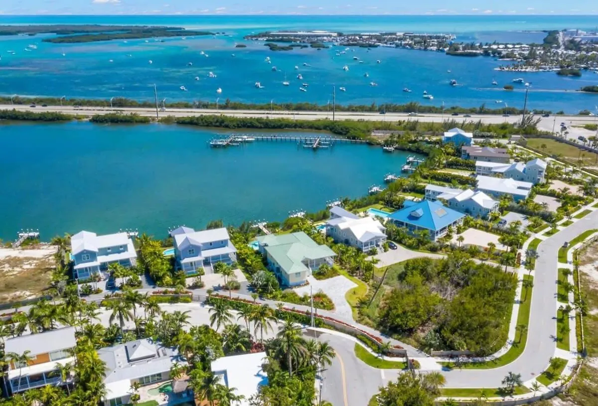 Spindrift House -Huge Pool, Dock Villa Stock Island 0*,