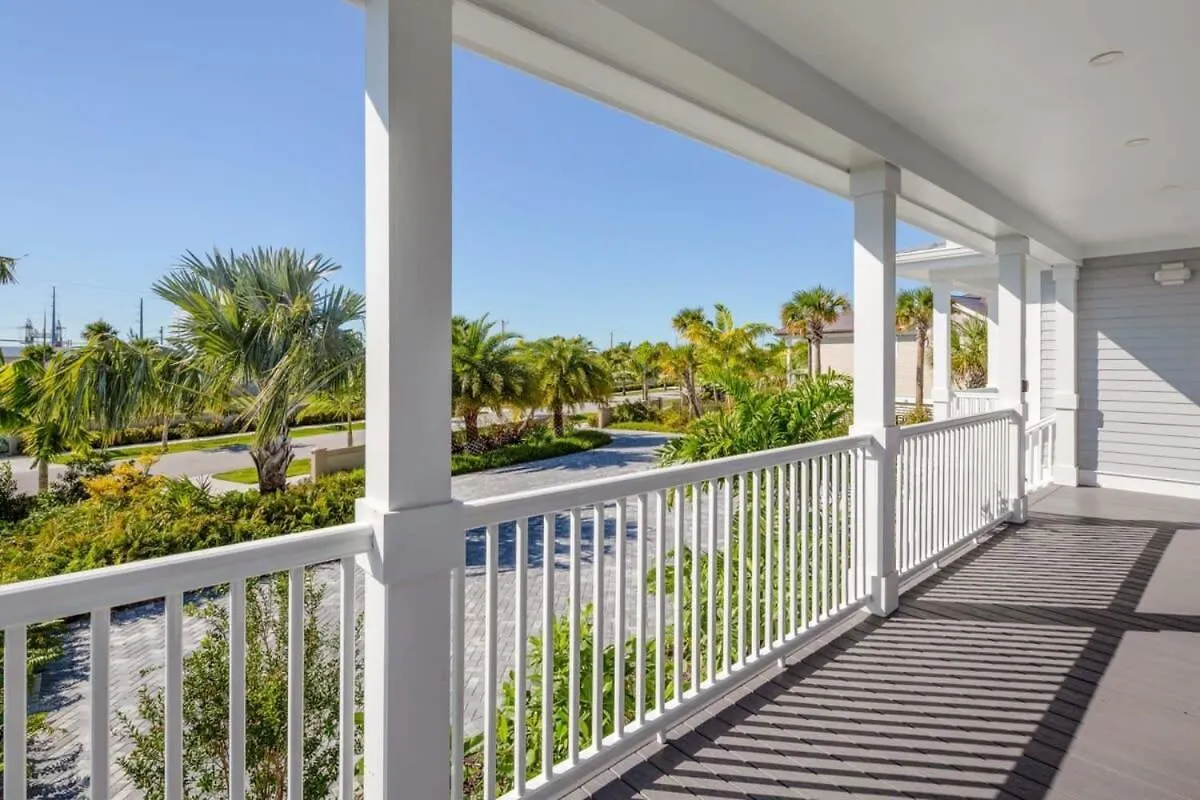 Holiday home Spindrift House -Huge Pool, Dock Villa Stock Island