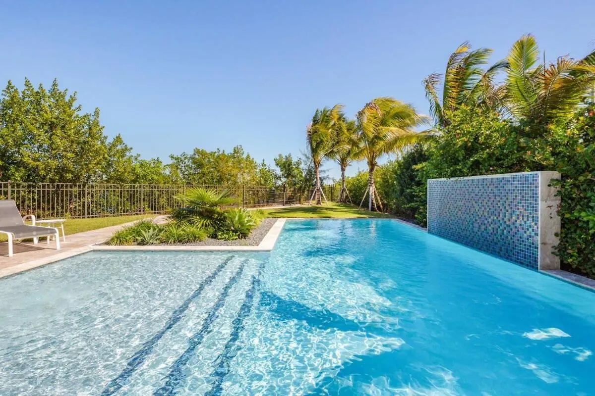 Spindrift House -Huge Pool, Dock Villa Stock Island Holiday home