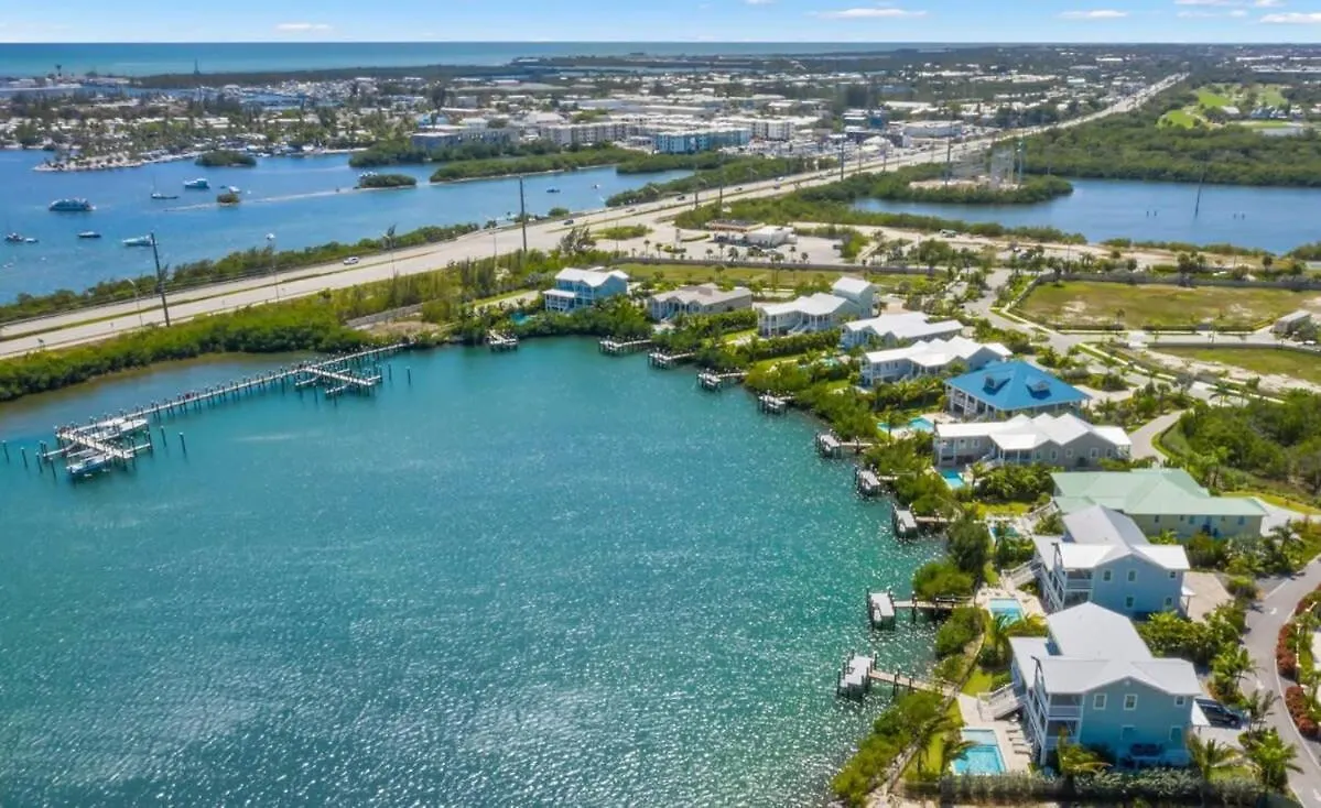 Spindrift House -Huge Pool, Dock Villa Stock Island